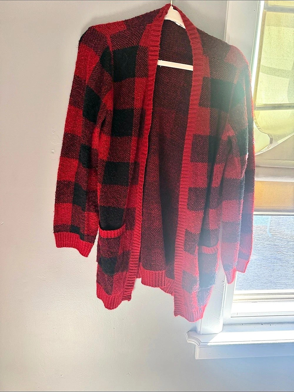 Women's Plaid Cardigan in Red & Black Like New